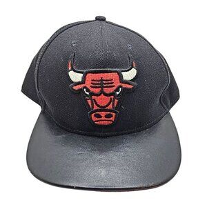Chicago Bulls Mitchell & Ness Snapback Hat Black & Red Embroidered Bull Logo Sna